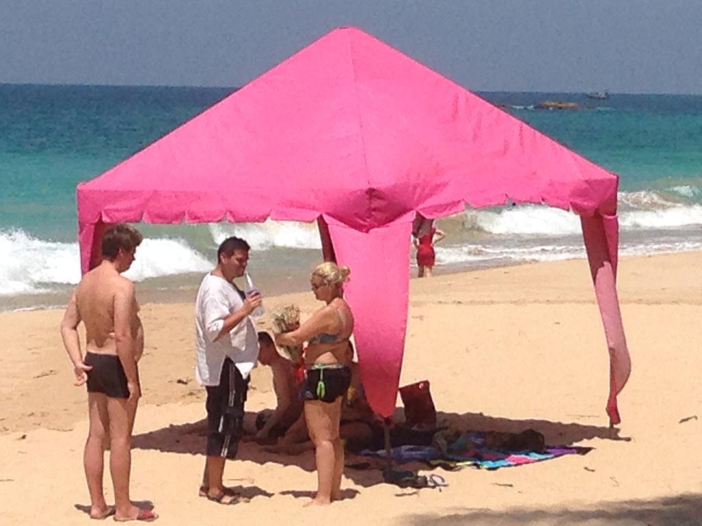 Rainbow Beach Hotel Hikkaduwa Buitenkant foto