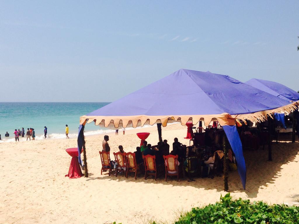 Rainbow Beach Hotel Hikkaduwa Buitenkant foto